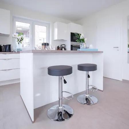 Jona * בורהאבה